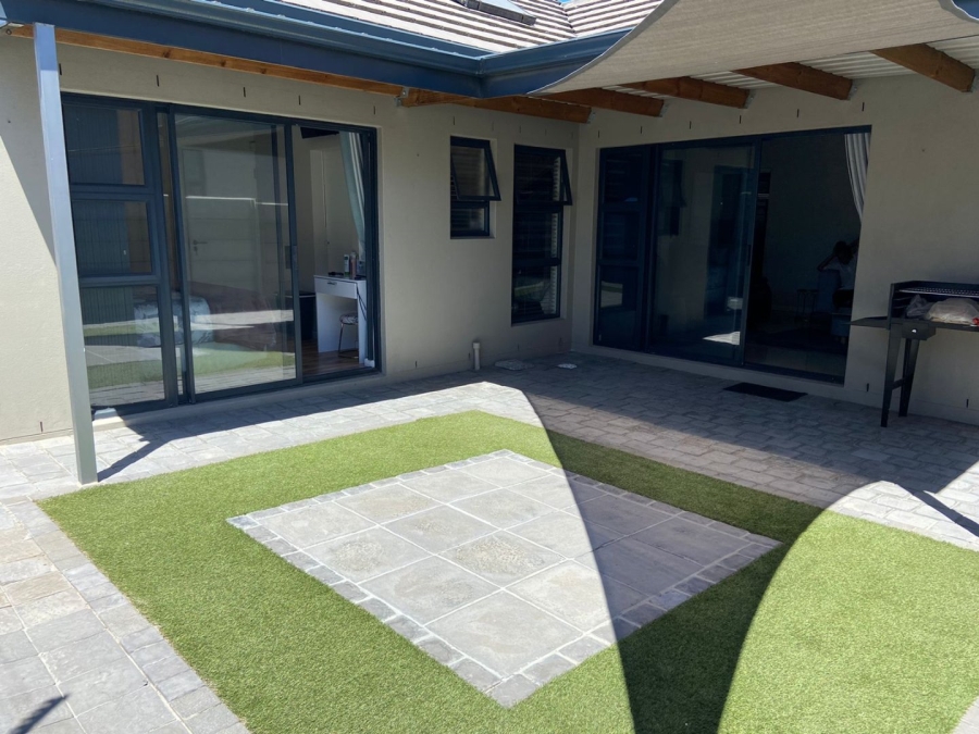 3 Bedroom Property for Sale in Turnberry Village Western Cape